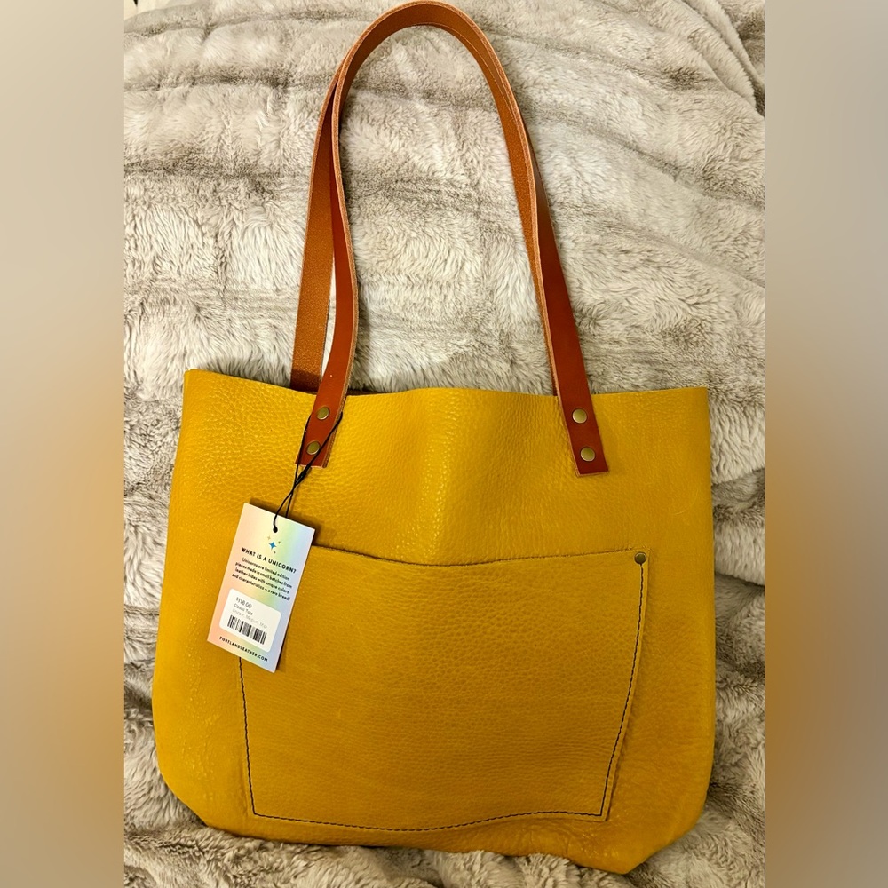 Portland Leather Goods Medium Classic Tote in Pomelo NWT